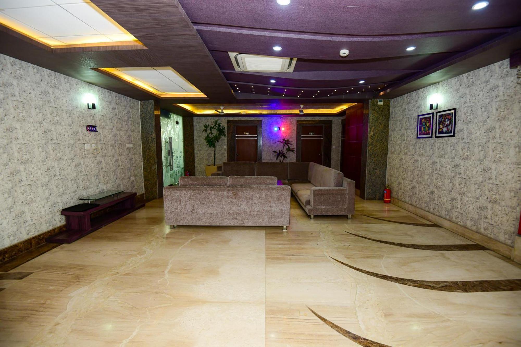 Hotel Lake View Grand Lucknow Dış mekan fotoğraf